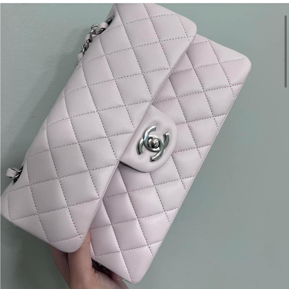 SOLD ❌Chanel classic flap